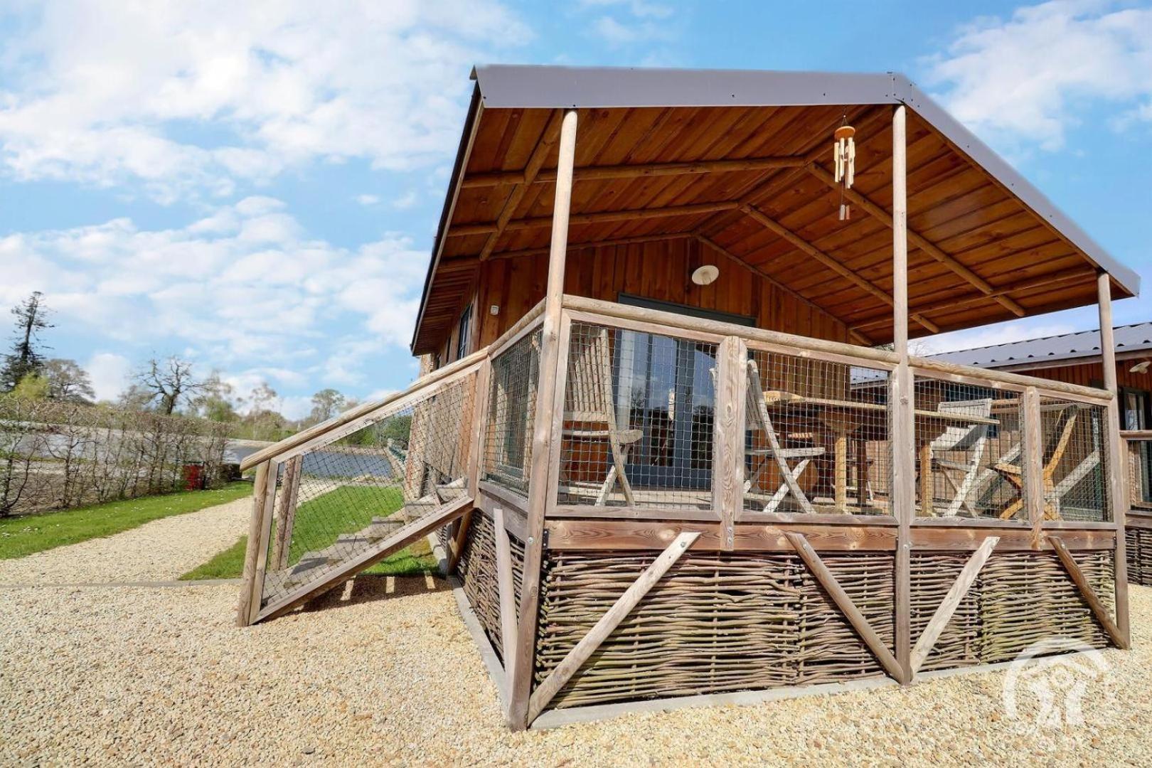 Lodge De L'Etang Mezieres-Sur-Couesnon Ngoại thất bức ảnh