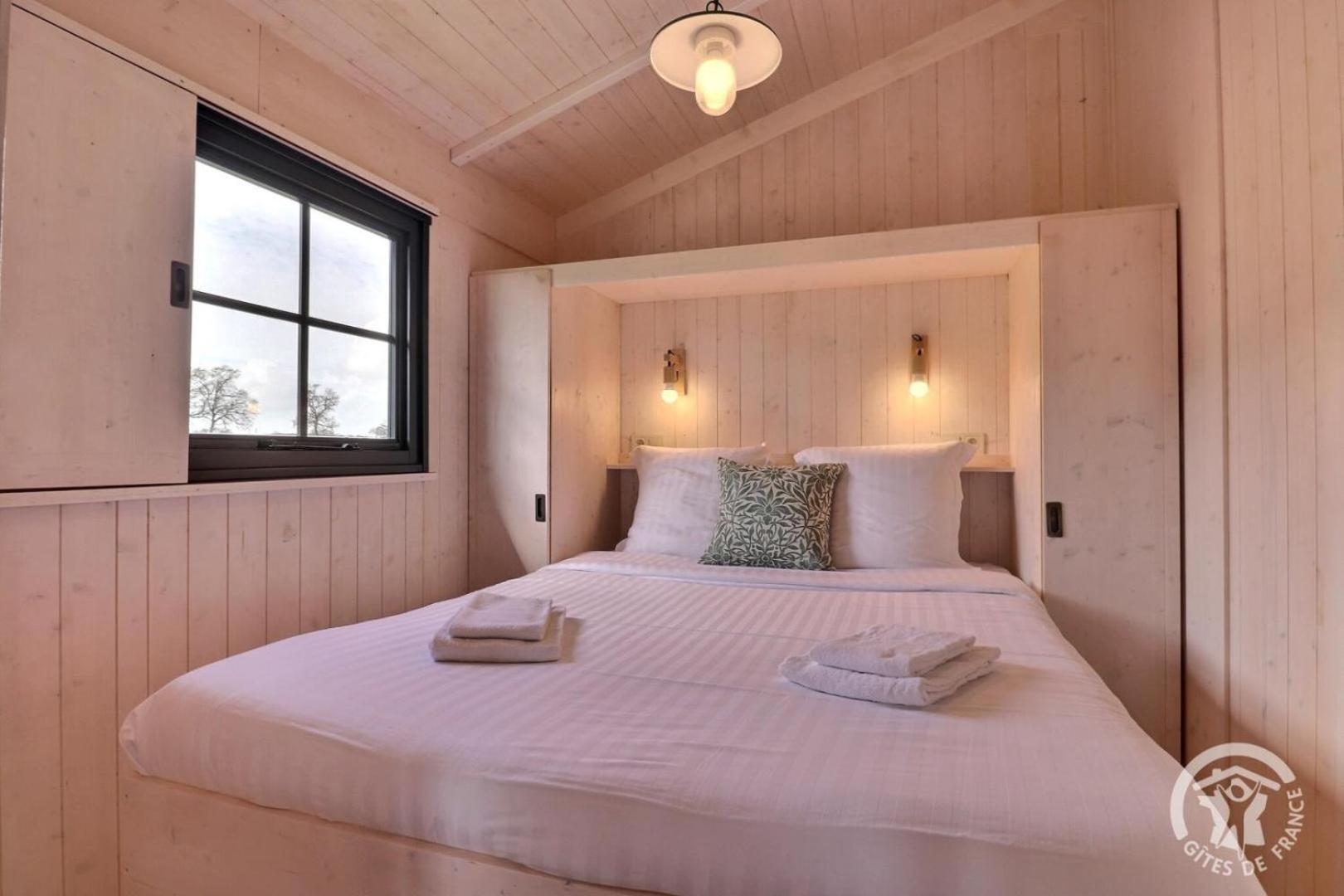 Lodge De L'Etang Mezieres-Sur-Couesnon Ngoại thất bức ảnh